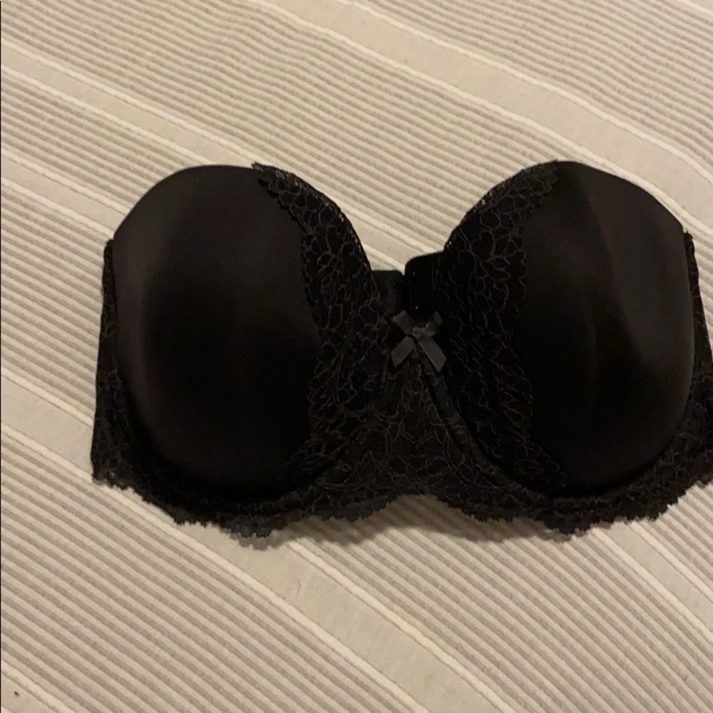 like new VS dream angels strapless bra